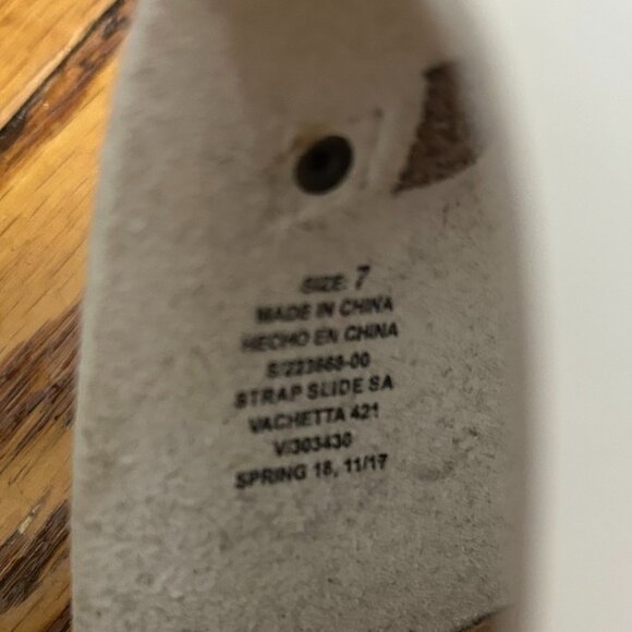 Gap Leather Toe-Ring Sandal - Size 7 - Picture 4 of 5